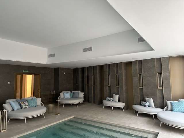 Aerotermia en el sector terciario: ahorro y sostenibilidad para tu negocio