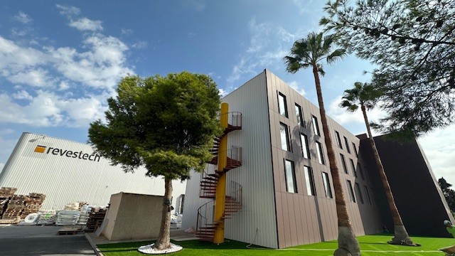 ID52 Edificio de oficinas y formación en Alicante